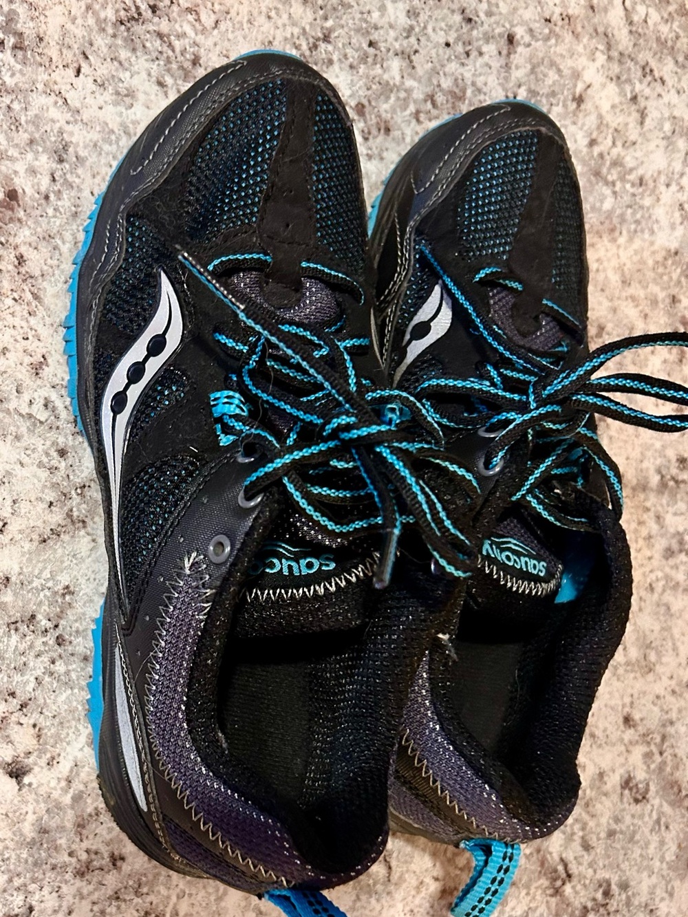 Women’s Saucony Sneakers Size 8 - Black and Blue Shoes - Good Tread